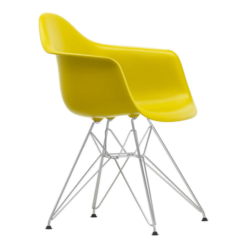Cadeira de Braços em Plástico Eames DAR / Base Cromada